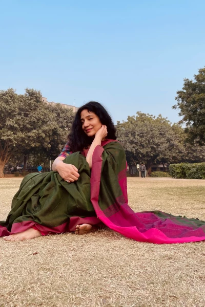 Chingari - Dark Green N Hot Pink Pure Cotton Handloom Saree