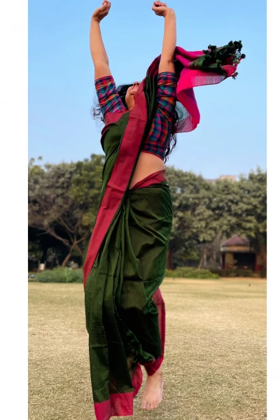 Chingari - Dark Green N Hot Pink Pure Cotton Handloom Saree