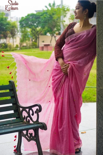 Chui Mui Gulabi - Big Sitara Work Plain Handloom Cotton Pink Saree