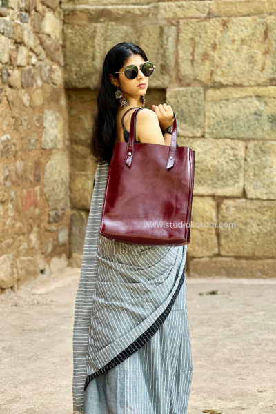 Devaki: Grey Soft Cotton Stripes Saree With Tassels