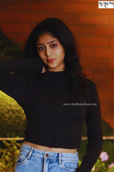 Full Sleeves Stretchable Blouse