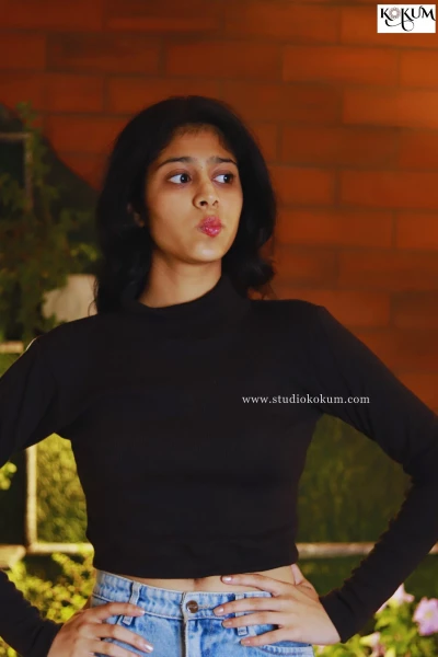 Full Sleeves Stretchable Blouse