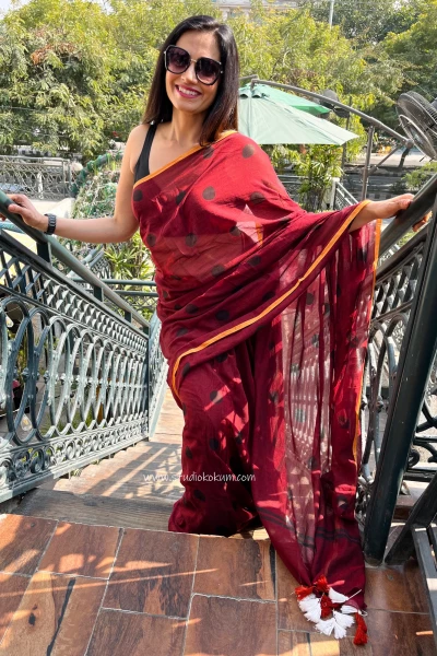 Image of Kentucky Kiss - Pure Mul Polka Dots Saree in Maroon Colour