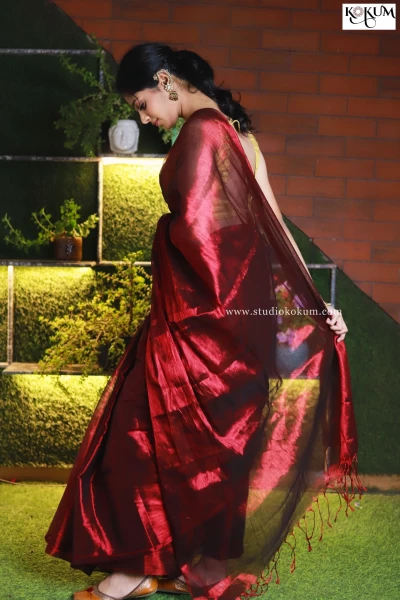 Kumkum - Maroon Saree Plain (Mul Tissue)