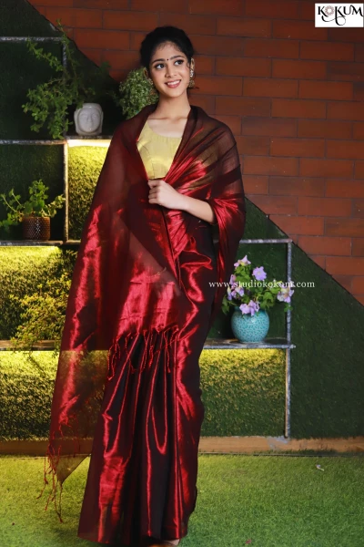 Kumkum - Maroon Saree Plain (Mul Tissue)