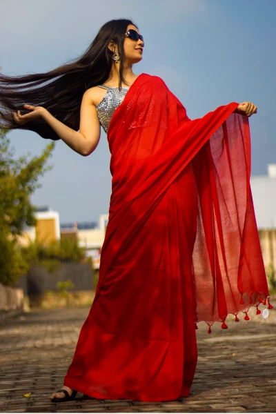 Lal Ishq – Hand-Woven Cotton Red Saree