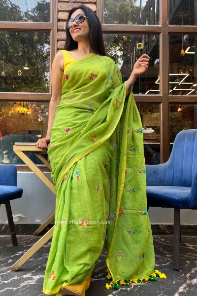 Lime N Lemony: Pure Mul Cotton Saree in Dual Tone Green with Embroidery