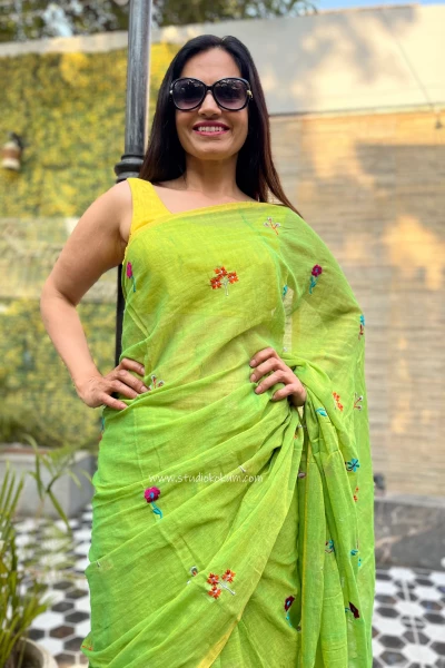 Lime N Lemony: Pure Mul Cotton Saree in Dual Tone Green with Embroidery
