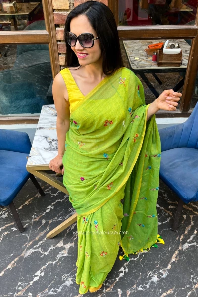 Lime N Lemony: Pure Mul Cotton Saree in Dual Tone Green with Embroidery