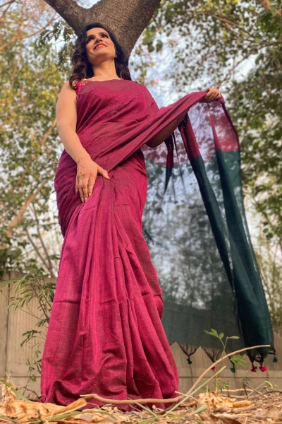 Image of Serenity in Chaos - Blue N Magenta Handloom Cotton Saree