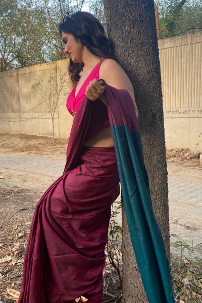 Serenity in Chaos - Blue N Magenta Handloom Cotton Saree