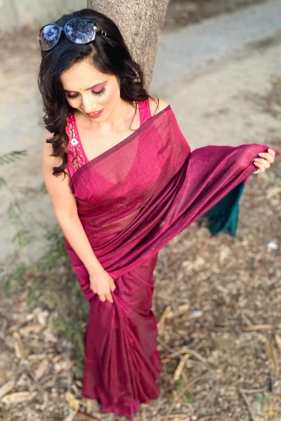 Serenity in Chaos - Blue N Magenta Handloom Cotton Saree