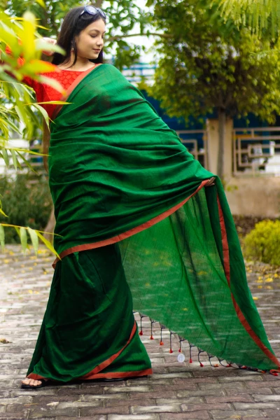 Stopping By Woods - Handloom Cotton Saree
