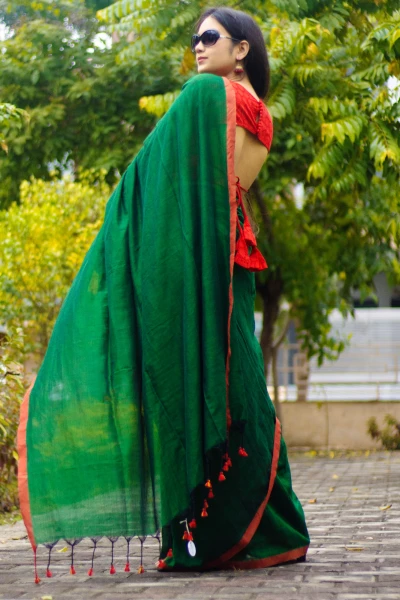 Stopping By Woods - Handloom Cotton Saree