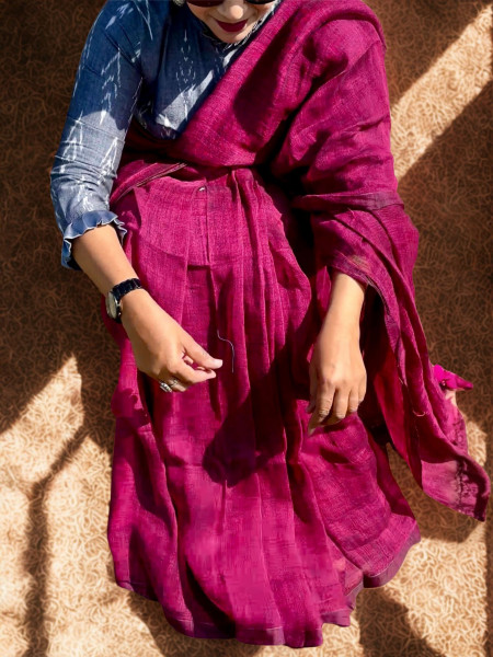 Priya: Fuchsia Handwoven Linen Saree