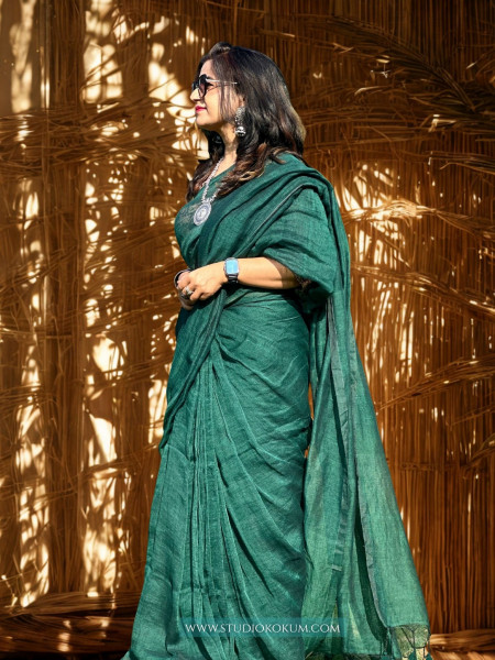 Image of Anayaa: Green Handwoven Linen Saree