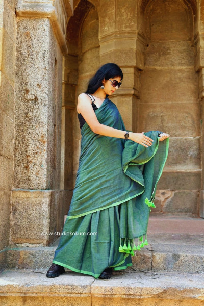 Image of Urvi : Olive Colour Soft Mul Cotton Saree
