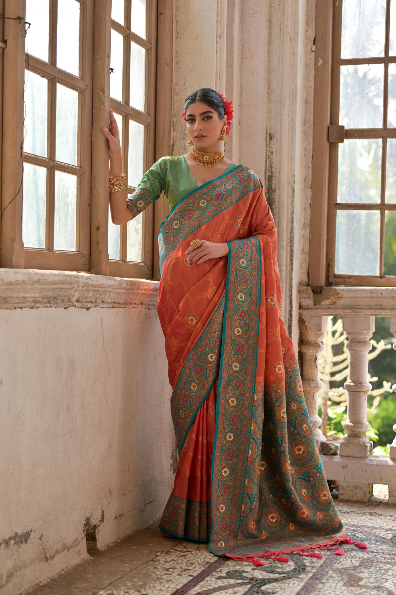 Rust Pure Banarasi Silk Contrast Zari Meenakari Rich Weaved Pallu Border Saree