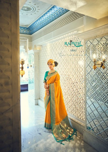 Image of Pure Banarasi Silk Zari Weaved Body Rich Pallu Saree