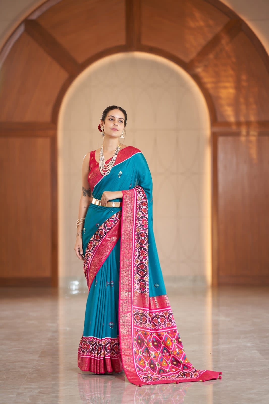 Munga Crepe Banarasi Silk Foil Border Rich Zari Foil Weaved Pallu Saree