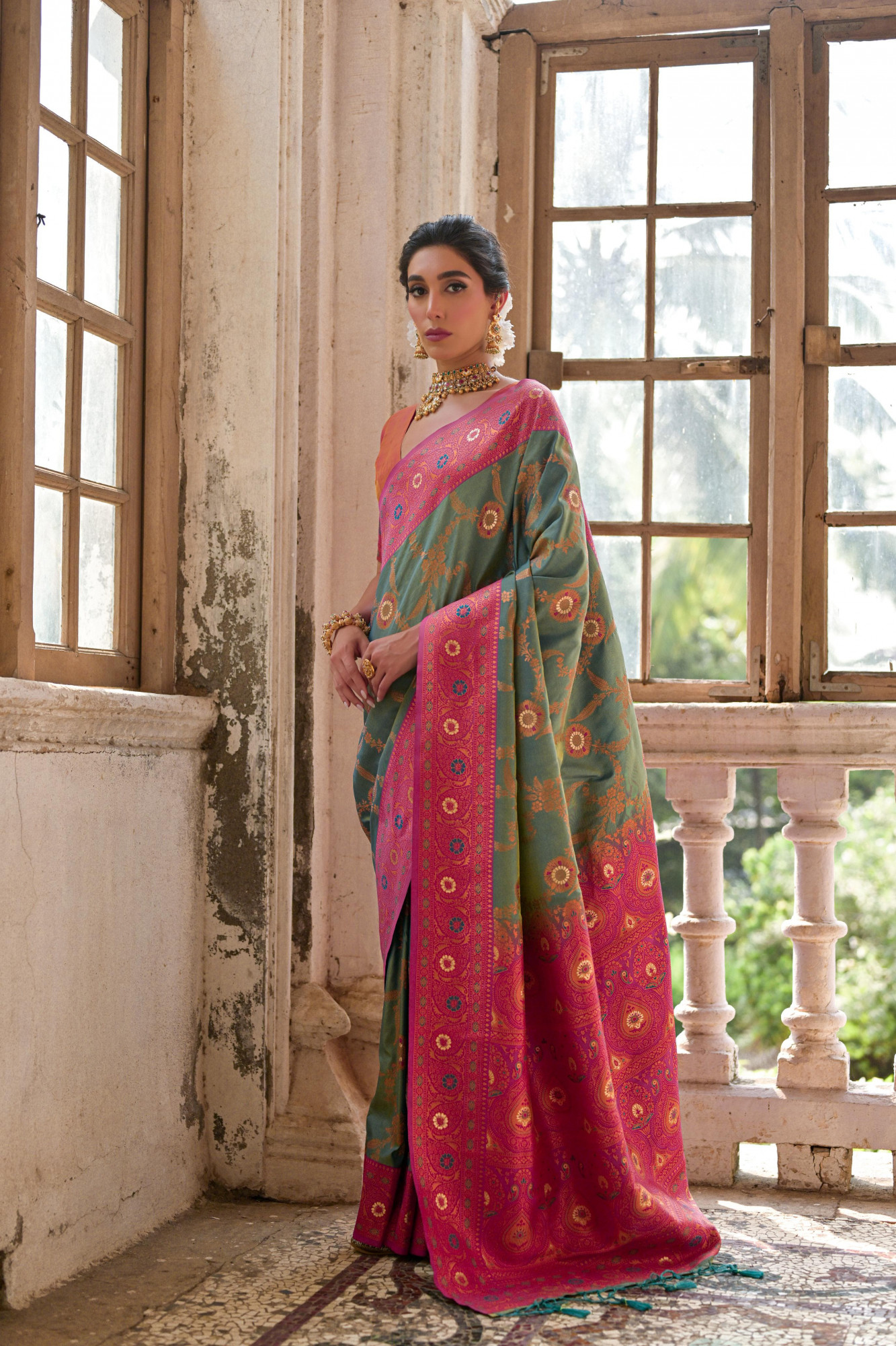 Jade Green Pure Banarasi Silk Contrast Zari Meenakari Rich Weaved Pallu Border Saree