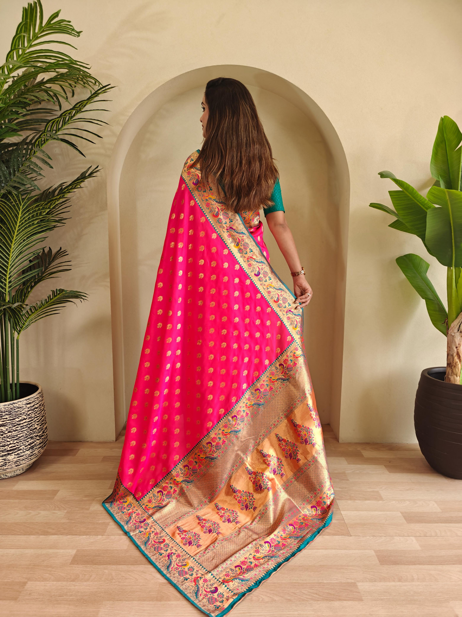 Raani Banarasi Paithani Silk Zari Meena Weaved Contrast Saree
