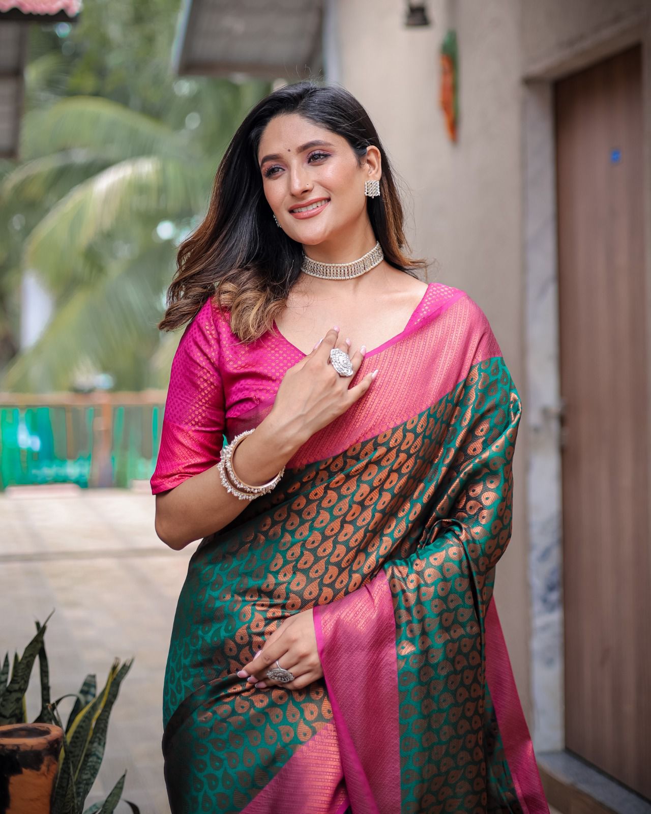 Pure Handloom Kanjivaram Silk All Over Copper Zari Weaved Rich Pallu Border Sarees