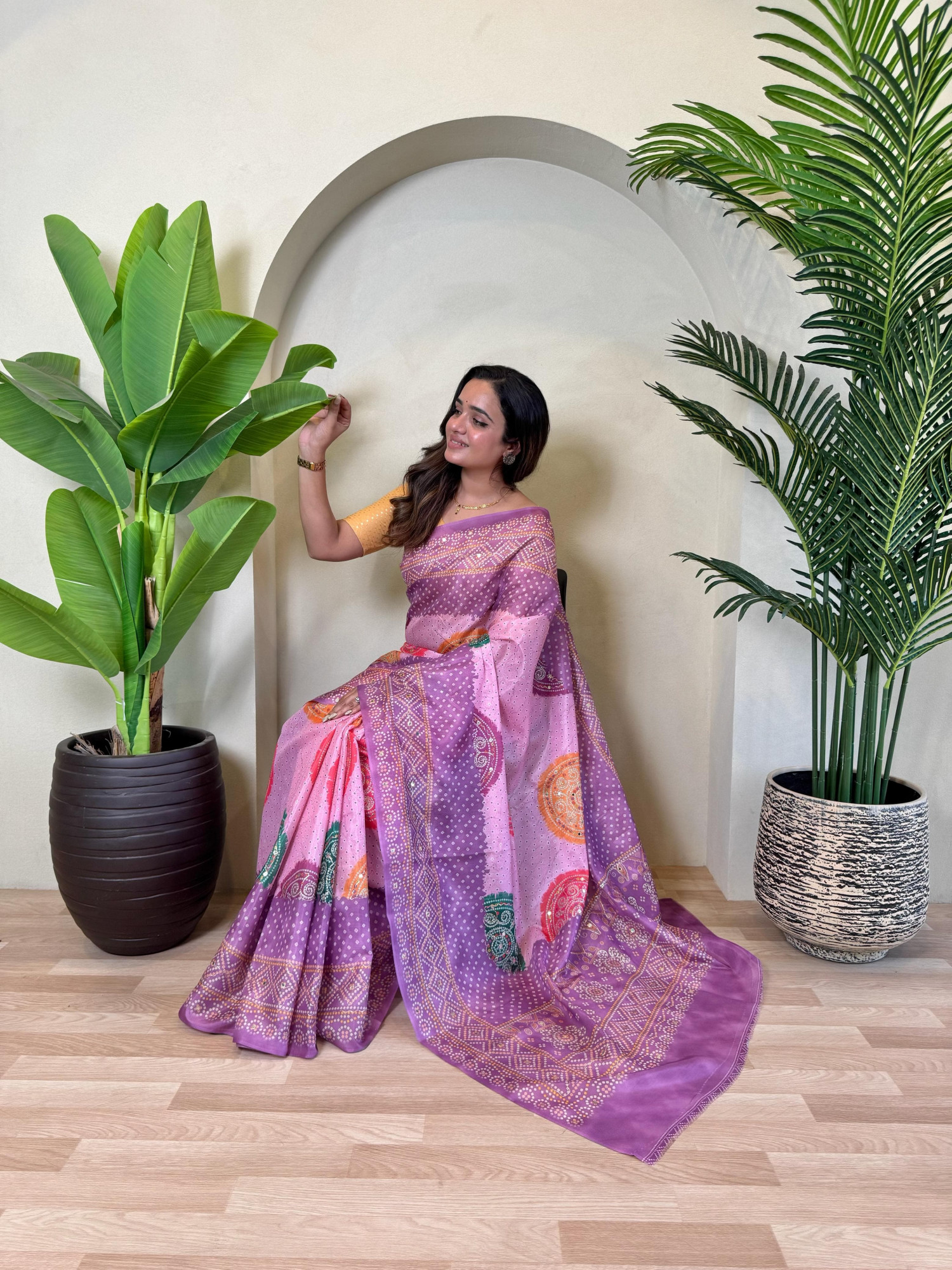 Lavender Dola Silk Kalamkari Dual Tone Zari Weaved Saree