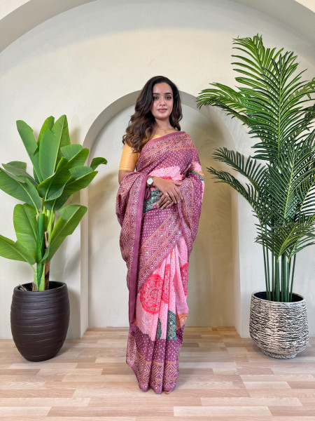 Image of Pink Dola Silk Kalamkari Dual Tone Zari Weaved Saree