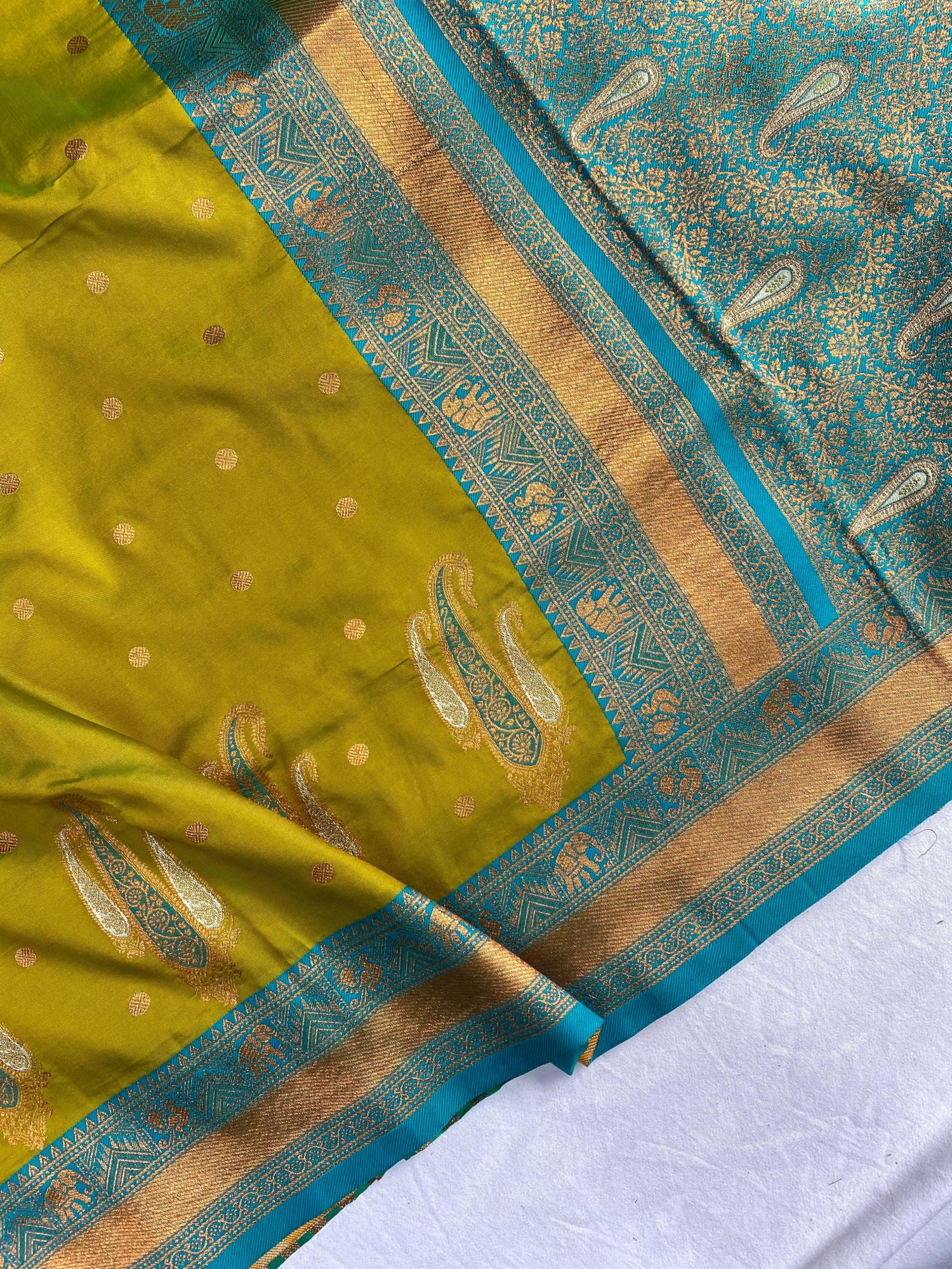 Mehendi Kanchipuram Paithani Silk Rich Zari Kanchi Weaved Saree