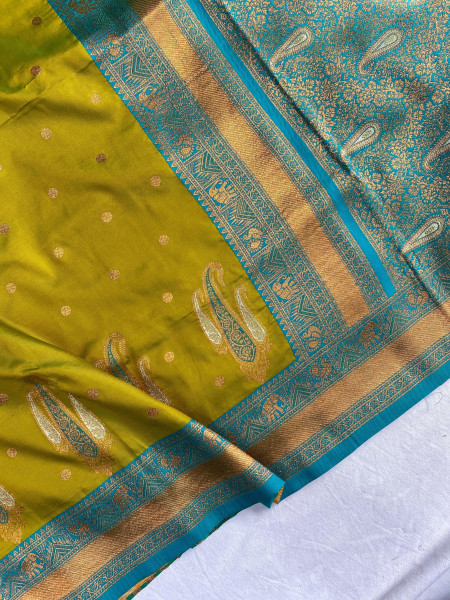 Image of Mehendi Kanchipuram Paithani Silk Rich Zari Kanchi Weaved Saree