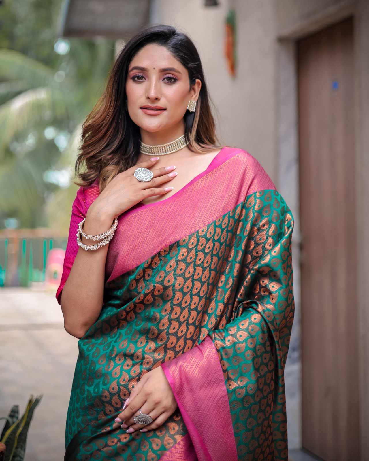 Pure Handloom Kanjivaram Silk All Over Copper Zari Weaved Rich Pallu Border Sarees