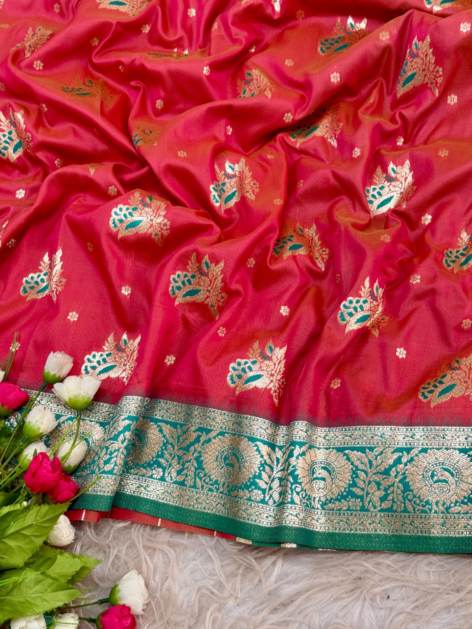 Red Pure Banarasi Silk Rich Zari Weaved Floral Border Saree