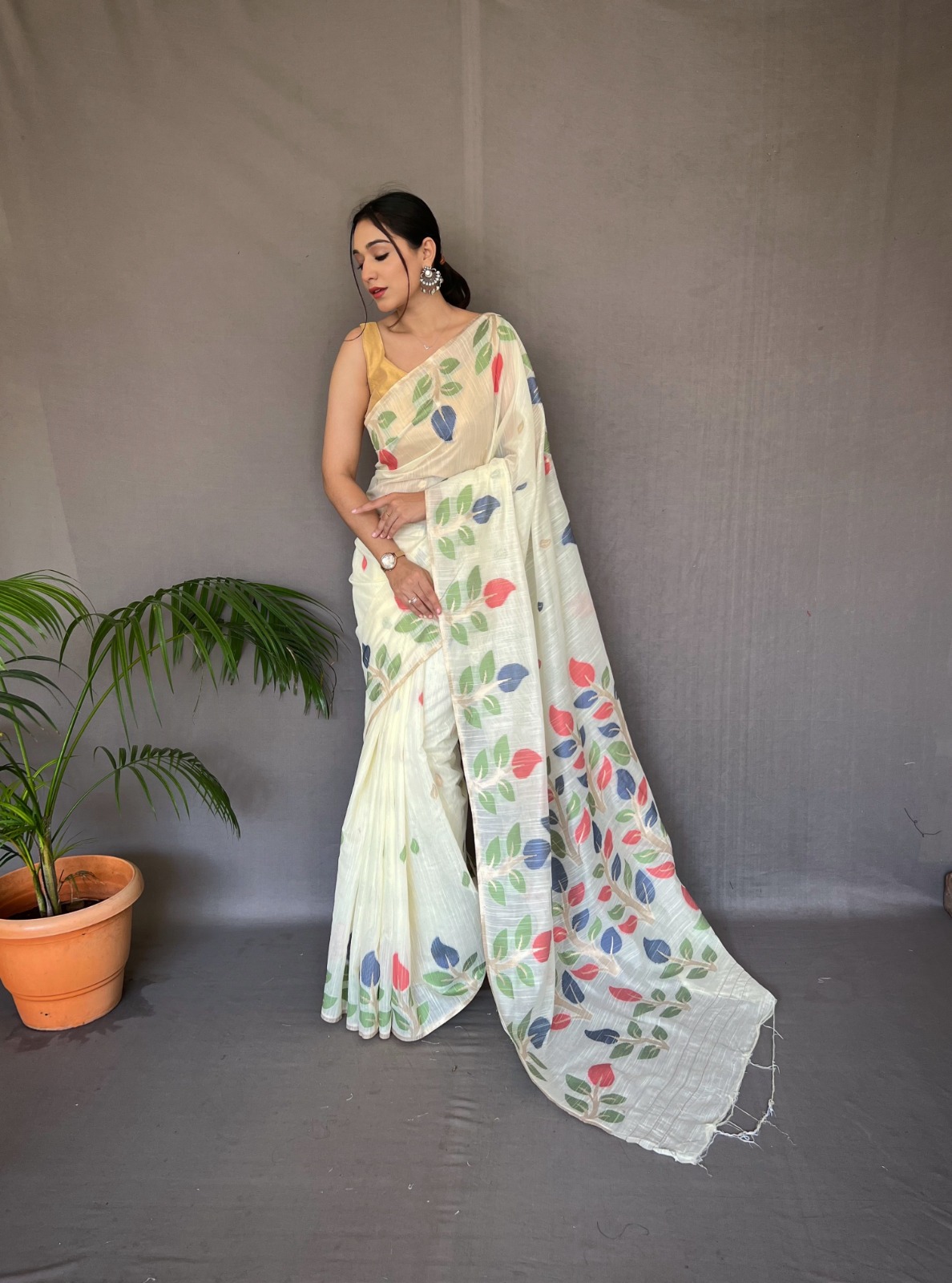 Pure Linen Jamdani Multi Color Meenakari Weaved With Rich Pallu Saree