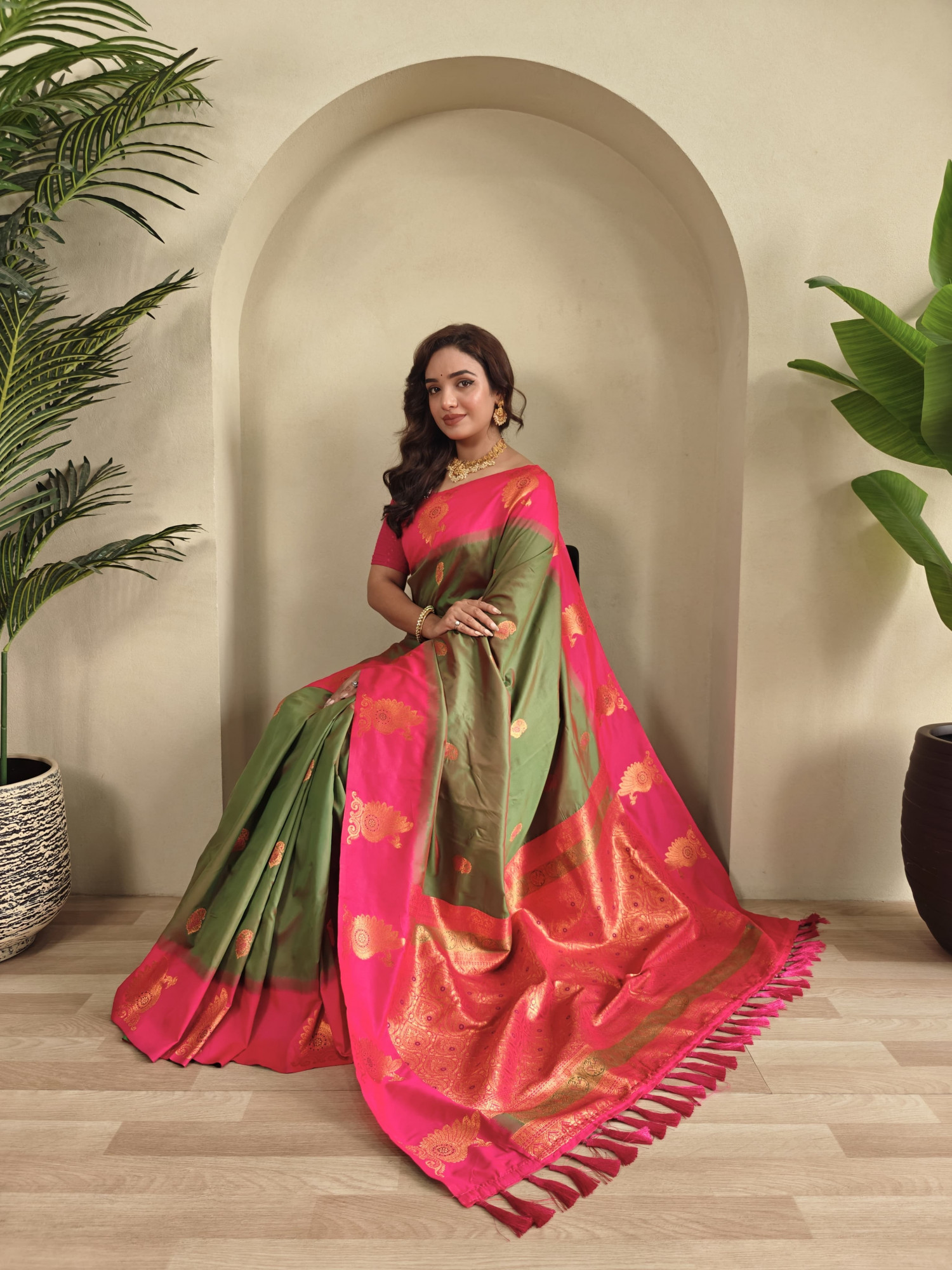 Olive Green Banarasi Silk All Over Zari Weaved Body Motifs Border Rich Pallu Saree