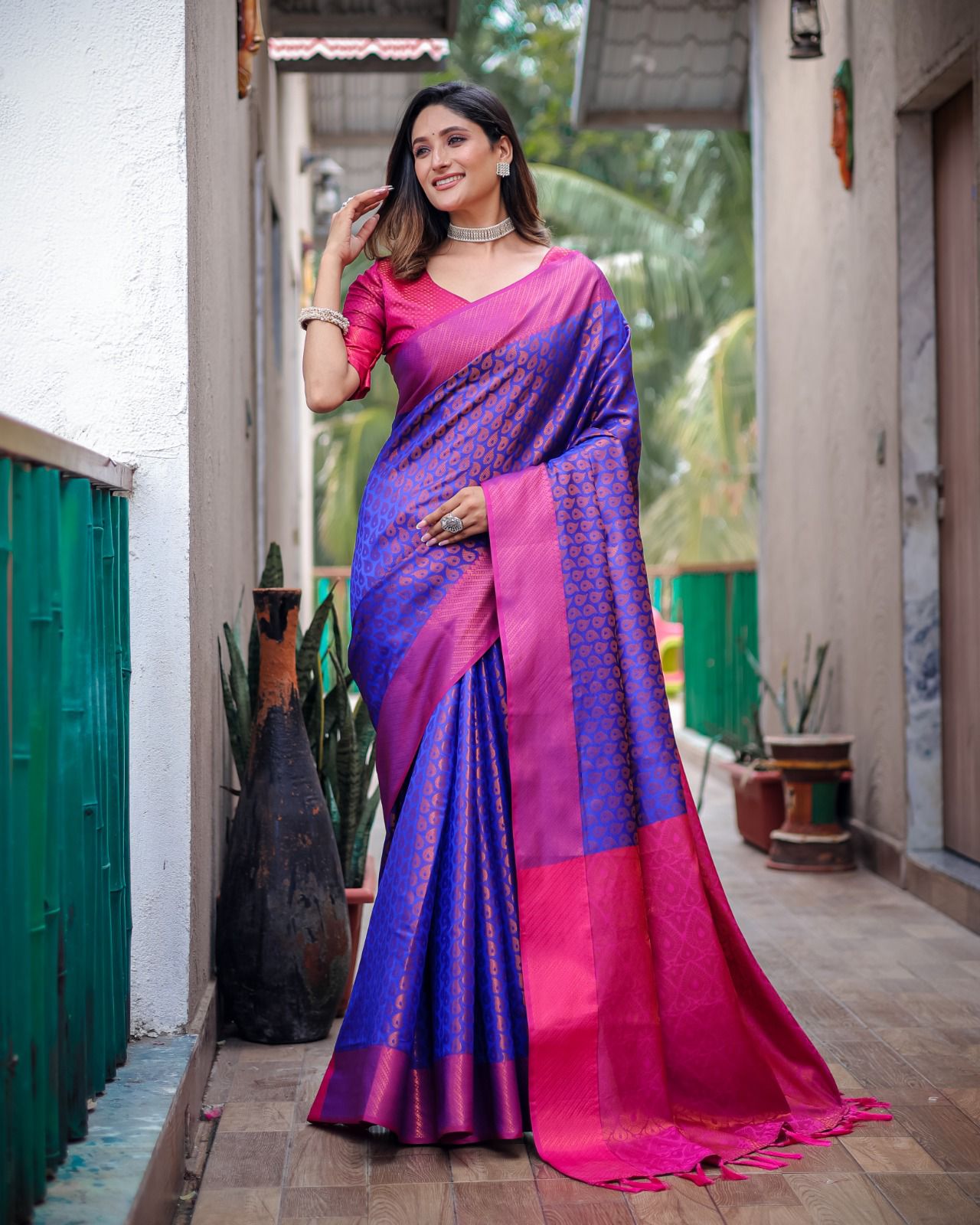 Pure Handloom Kanjivaram Silk All Over Copper Zari Weaved Rich Pallu Border Sarees