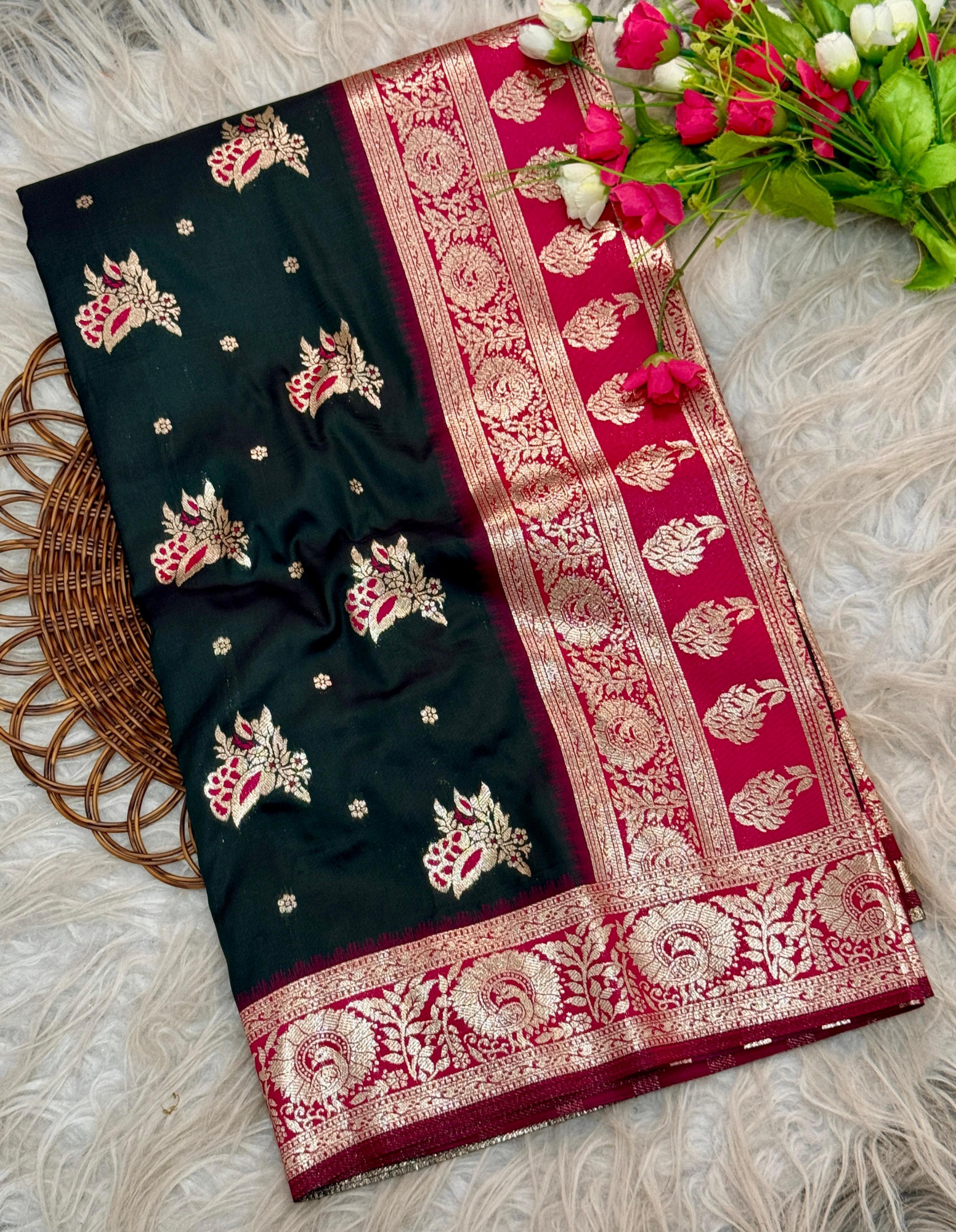 Bottle Green Pure Banarasi Silk Rich Zari Weaved Floral Border Saree
