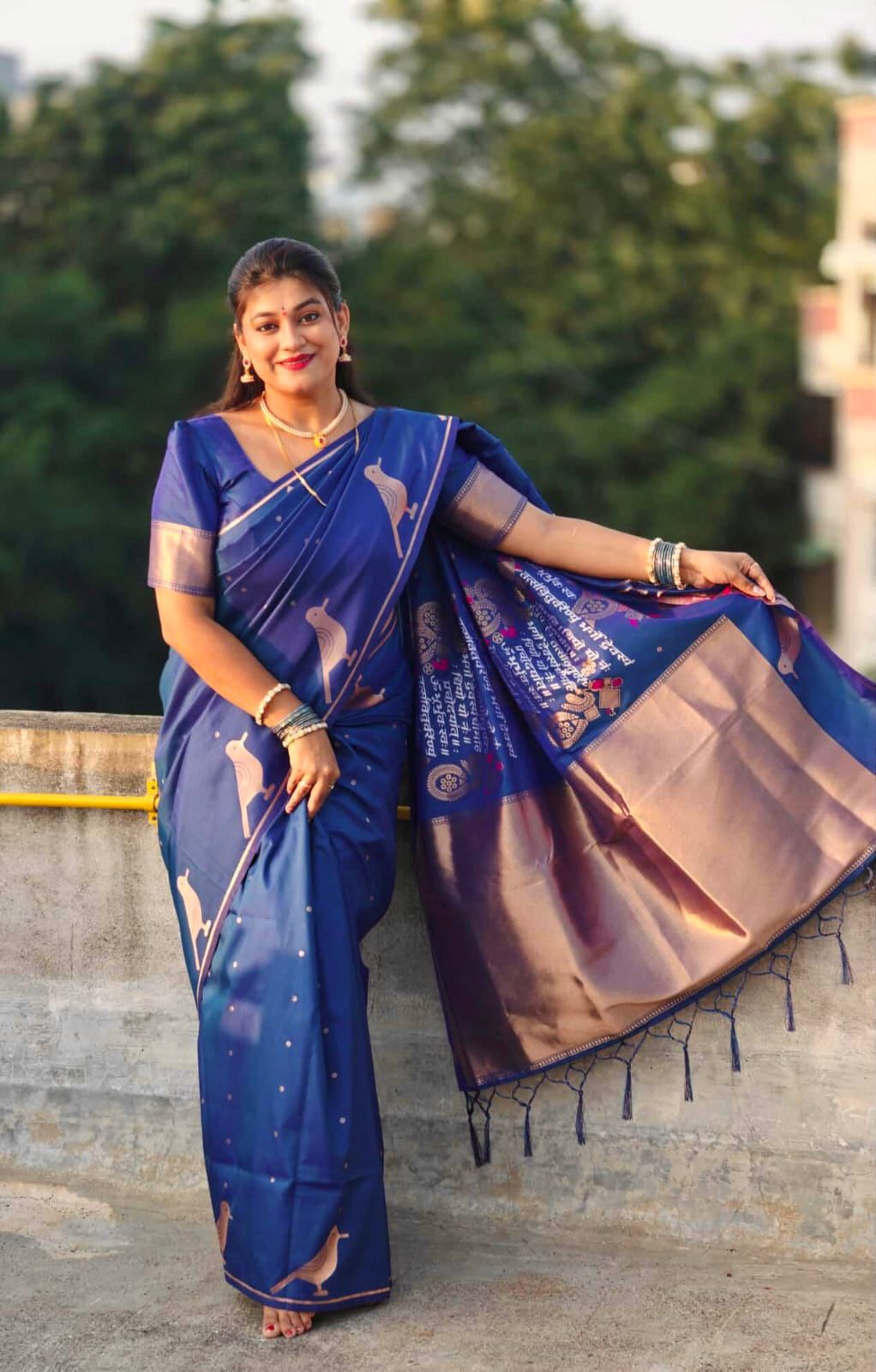 Blue Pure Soft Kanjivaram Gold Zari Weaved Rich Pallu Saree