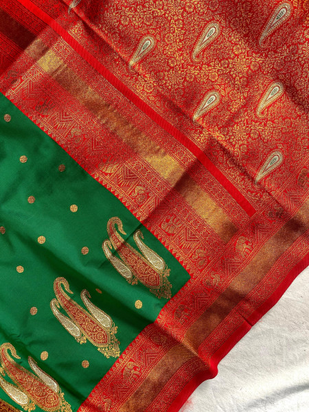 Image of Green Kanchipuram Paithani Silk Rich Zari Kanchi Weaved Saree