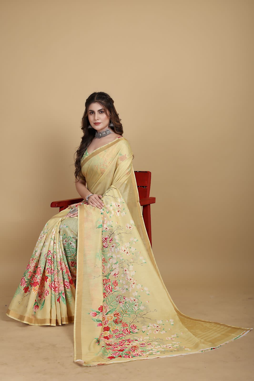 Pure Linen Digital Floral Printed With Tiny Zari Border Sarees