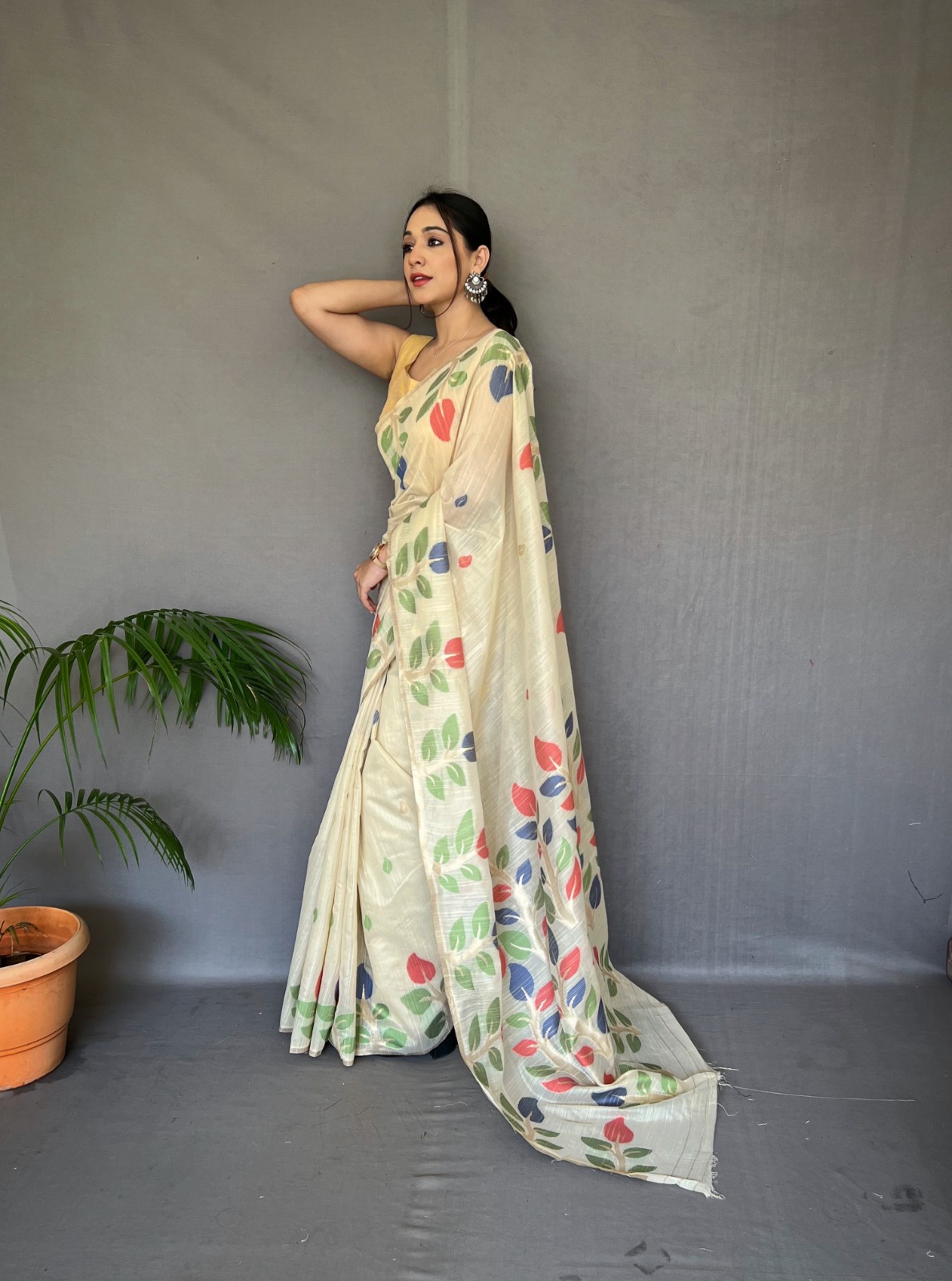 Pure Linen Jamdani Multi Color Meenakari Weaved With Rich Pallu Sarees