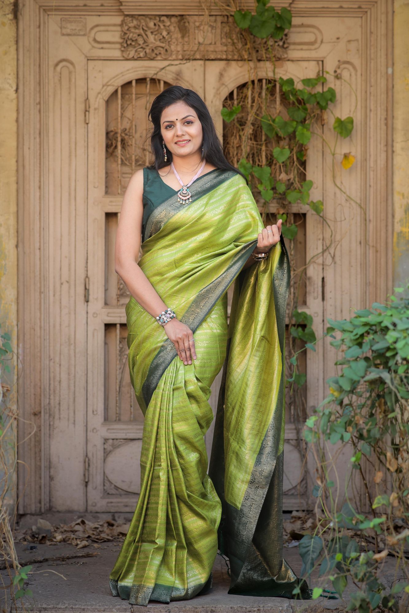 Banarasi Silk Pattu Jacquard Weaved All Over With Rich Pallu Border Saree