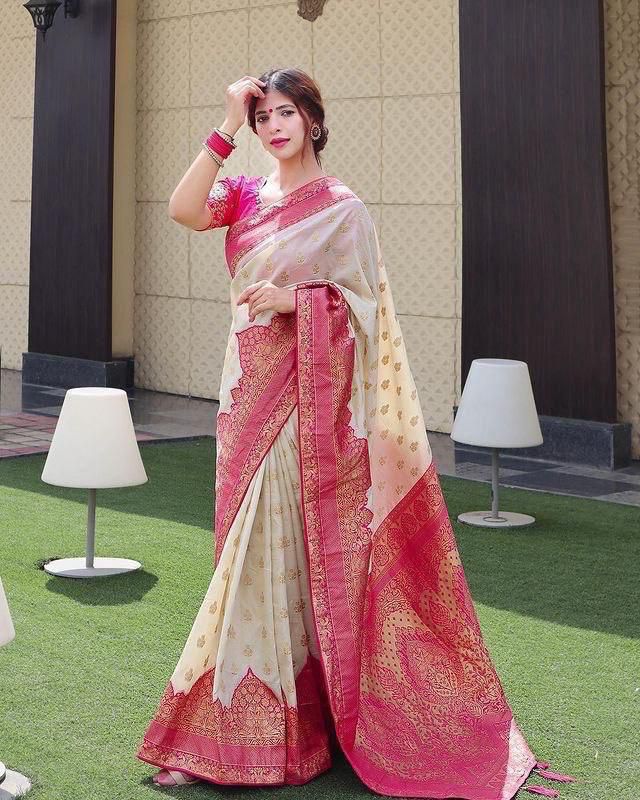 Off White Banarasi Silk Jacquard Weaved Exclusive Border Saree