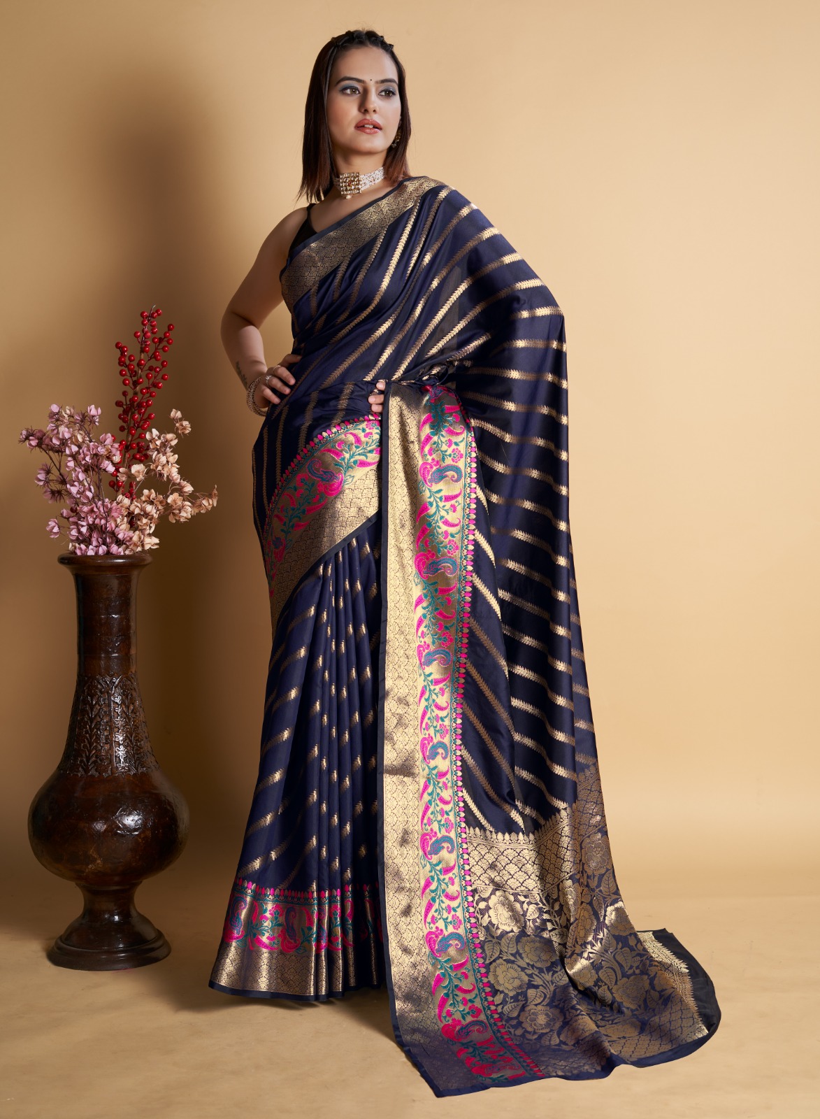 Pure Banarasi Silk Zari Weaved Lehariya Body Pallu With Meenakari Border Saree