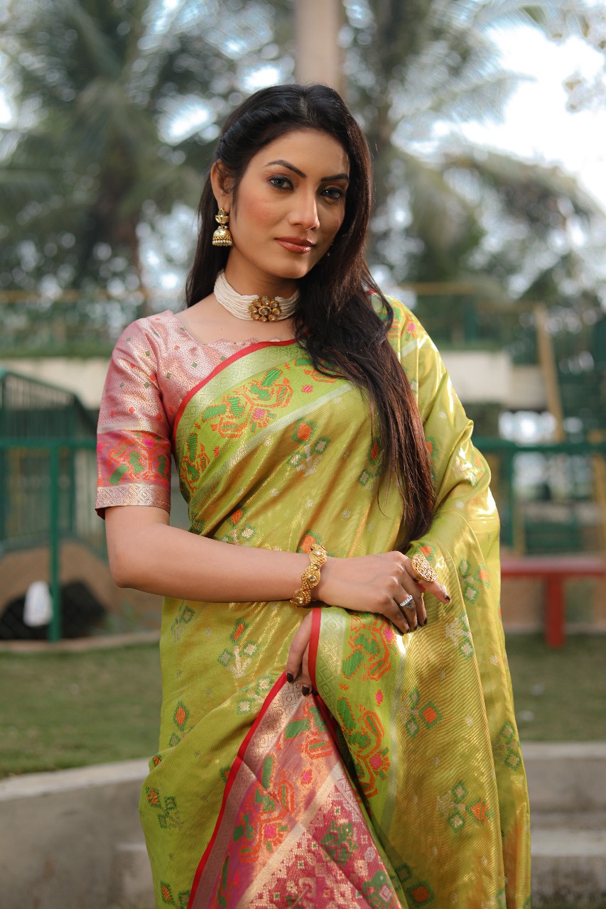 Mehendi Green Premium Organza Silk Ikkat Patola Weaved Saree