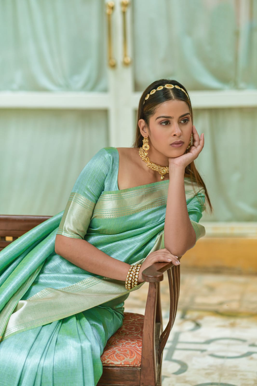 Pure Linen Silk Plain Body With Temple Border Rich Zari Weaved Pallu Sare