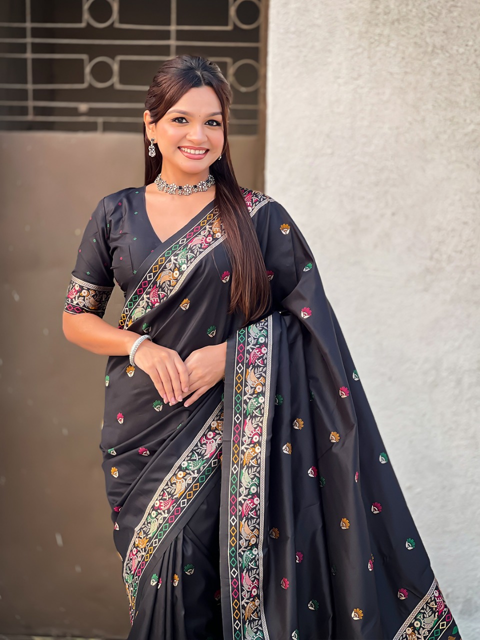 Black Soft Silk Meenakari Floral Motifs Rich Zari Weaved Saree