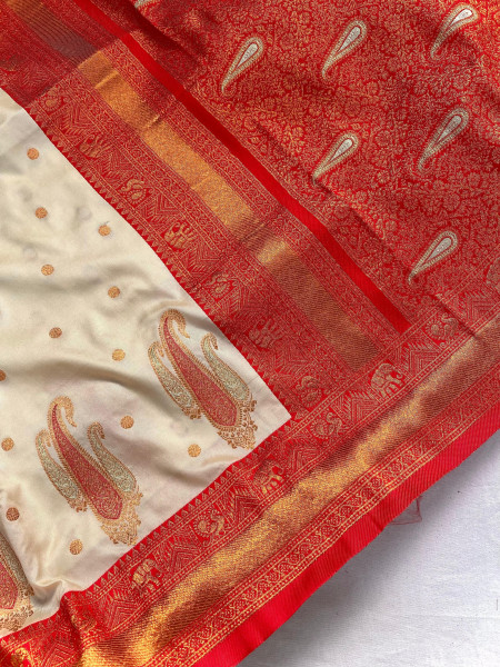 Image of Off-White Kanchipuram Paithani Silk Rich Zari Kanchi Weaved Saree