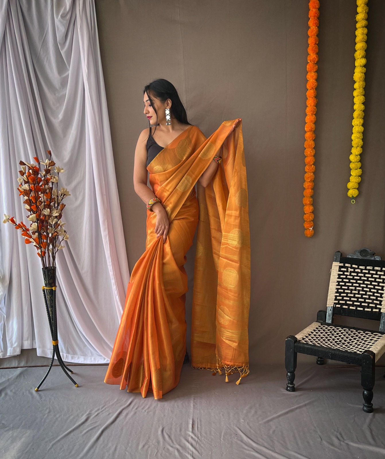 Pure Tissue Silk Zari Weaved With Elegant Boota On Border Saree