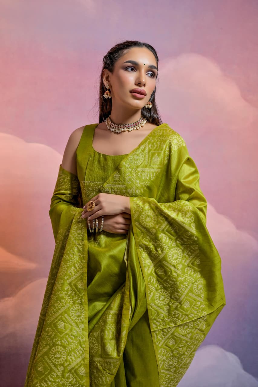 Mehendi Green Soft Handloom Silk Worli Weaved Pallu Border Saree